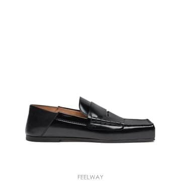 Jacquemus 26SS ��ũ���� Les carre ���� ���� With Square Toe In ���� Man FOM0014726SS ��ũ���� Les carre ���� ���� With Square Toe In 