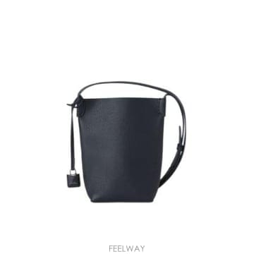 Loro Piana 26SS �η��ǾƳ� ���� messenger �� FAO5532W1BI TP57924388726SS �η��ǾƳ� ���� messenger �� FAO5532W1BI TP579243