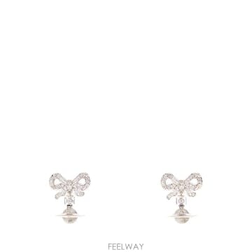 ViVienne westwood 26FW ���� ����Ʈ��� Silver metal Octavie earrings 6202014H01P346S26FW ���� ����Ʈ��� Silver metal Octavie earrings 6