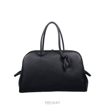 Jacquemus �δ��� JACQUEMUS ��ũ���� �������� ���� ��Ʈ���δ��� JACQUEMUS ��ũ���� �������� ���� ��Ʈ��