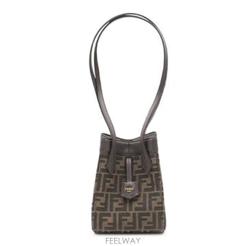 FENDI Fendi ���� messenger �� 8BS083AFPMF1GL7 TP579563259Fendi ���� messenger �� 8BS083AFPMF1GL7 TP579563259