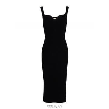 Khaite 24FW Khaite nina midi �巹�� 8566400200 TP57841046824FW Khaite nina midi �巹�� 8566400200 TP578410468