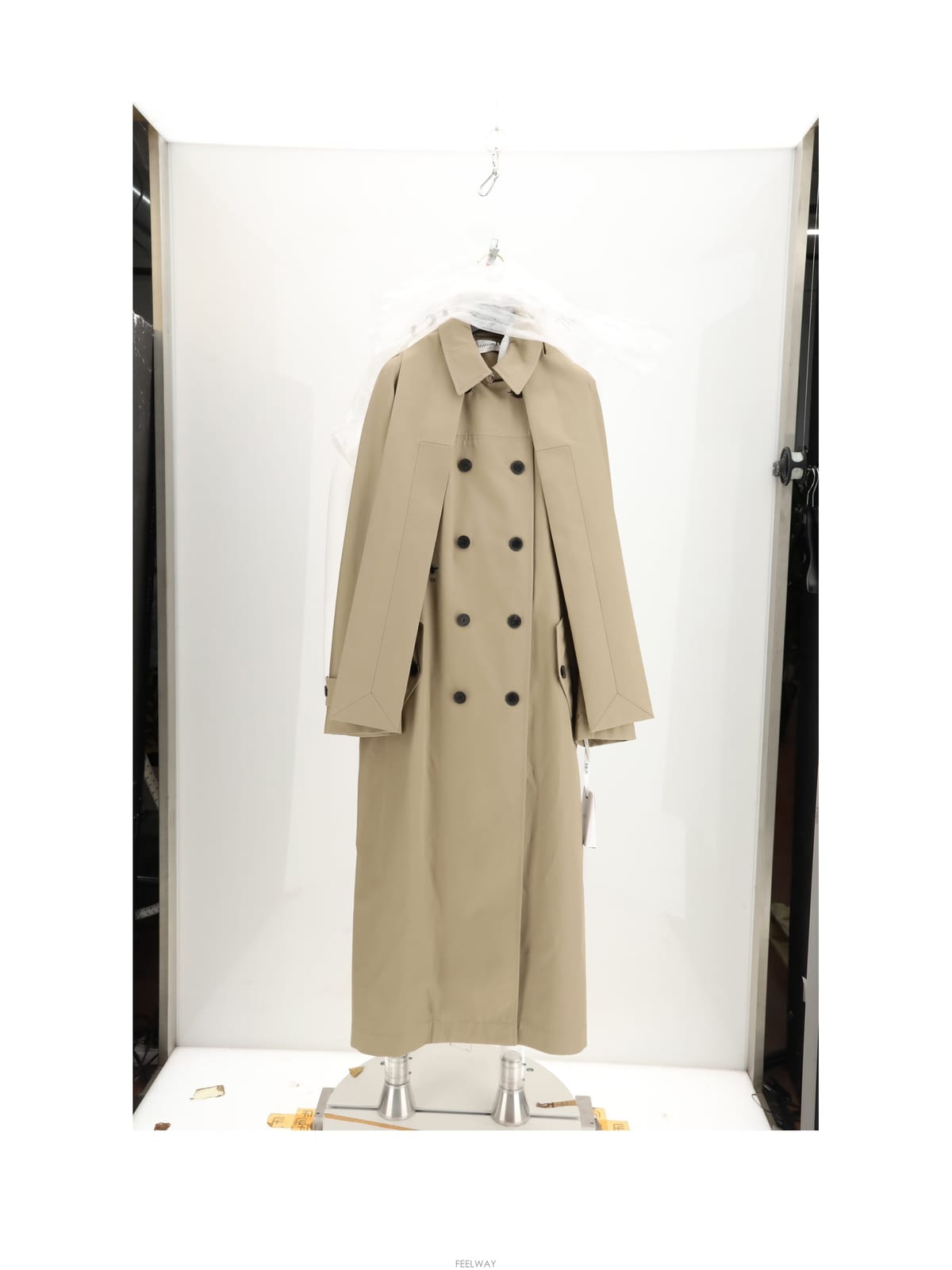DIOR [B1] ũ������ ��� 611M49A3332 Ʈ��ġ ��Ʈ �ƿ��� ���� 611M49A33321700[B1] ũ������ ��� 611M49A3332 Ʈ��ġ ��Ʈ �ƿ��� ����