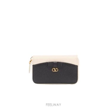 Valentino 26FW Valentino ���� �з� WP0BB2JVCL11 TP58080252126FW Valentino ���� �з� WP0BB2JVCL11 TP580802521