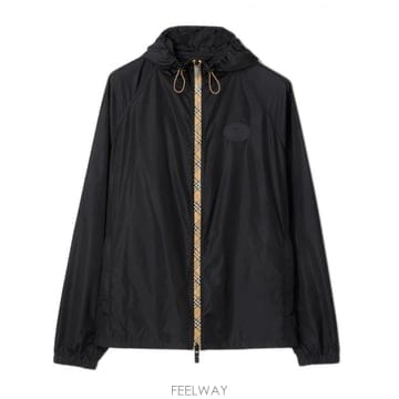 Burberry 26FW Burberry ���� nylon �̵峪��Ʈ ���� 8120370A1222 TP57924670726FW Burberry ���� nylon �̵峪��Ʈ ���� 8120370A1222 