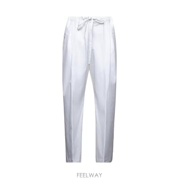 Khaite 25SS Khaite Trenton ȭ��Ʈ ��ư Poplin Trousers 3160191100 TP578425SS Khaite Trenton ȭ��Ʈ ��ư Poplin Trousers 316019