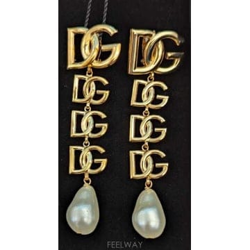 Dolce&Gabbana 26FW ��ü�ذ��ٳ� Earrings WEN6P5W1111ZOO00 TP57797402226FW ��ü�ذ��ٳ� Earrings WEN6P5W1111ZOO00 TP57797402