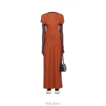 Toteme 25FW Toteme ���� �巹�� 253WRD0202FB0162TERRACOTTA TP57888821925FW Toteme ���� �巹�� 253WRD0202FB0162TERRACOTTA TP5