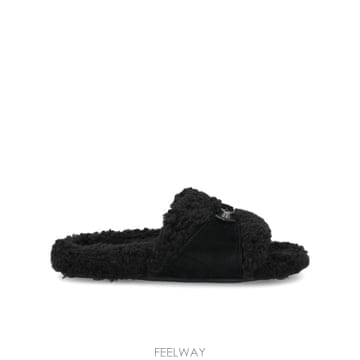 Balenciaga 26SS Balenciaga Faux fur slides 850938W14I31181 TP57333788226SS Balenciaga Faux fur slides 850938W14I31181 TP5733