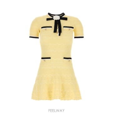 Self Portrait 26FW Self portrait ���ο� ��Ʈ �̴� �巹�� PF26072SYYELLOW TP57621496626FW Self portrait ���ο� ��Ʈ �̴� �巹�� PF26072SYYE