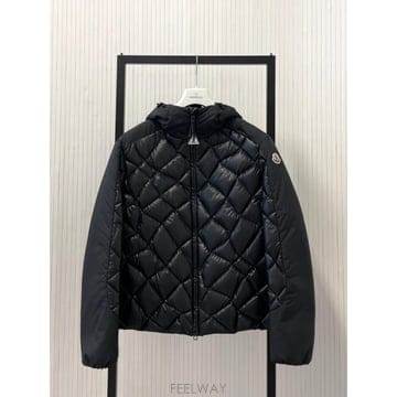 Moncler 26FW Moncler ���� ���� L20911A00080597YW999 TP58042668126FW Moncler ���� ���� L20911A00080597YW999 TP58042668
