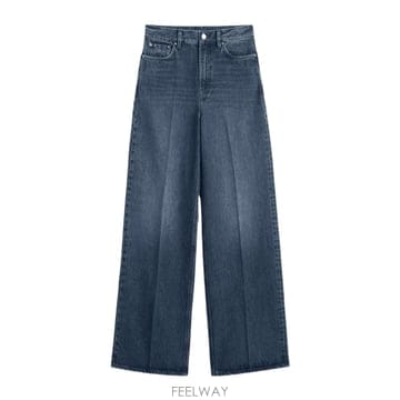 Toteme 25FW Toteme ���� jeans 242WRB2426FB0045BLUEDK TP57774505425FW Toteme ���� jeans 242WRB2426FB0045BLUEDK TP577745