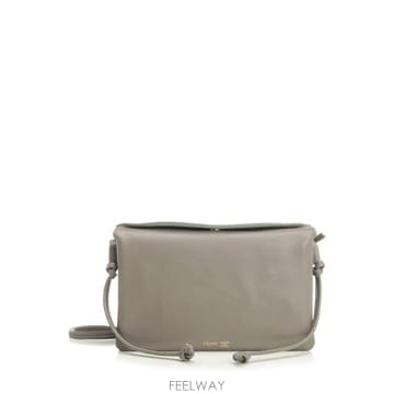 CELINE 26FW Celine Light graphite Trio Flap ũ�ν��ٵ� �� 10P862O86GKX3 T26FW Celine Light graphite Trio Flap ũ�ν��ٵ� �� 10P