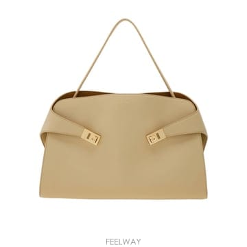 Ferragamo 26SS ����䷹ ��󰡸� ���� �ڵ�� 219939780517 TP57353130826SS ����䷹ ��󰡸� ���� �ڵ�� 219939780517 TP5735