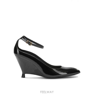 | Other Brand | 26FW Pinko Heeled ���� SD0643P050Z99 TP58042607526FW Pinko Heeled ���� SD0643P050Z99 TP580426075