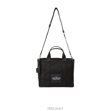 Marc Jacobs 23SS  ���� �ڵ�� M0016161001BLK TP57211724623SS  ���� �ڵ�� M0016161001BLK TP572117246