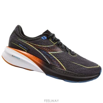 | Other Brand | DIADORA SCARPE UOMO MYTHOS BLUSHIELD VOLO 5 101181488C0203NEDIADORA SCARPE UOMO MYTHOS BLUSHIELD VOLO 5 101181488C