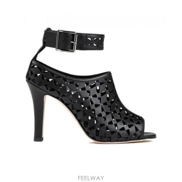 Manolo Blahnik 23FW ����κ���� ���� ���� 22313060001YOTH TP57797761323FW ����κ���� ���� ���� 22313060001YOTH TP57797761