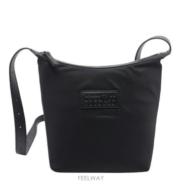 Maison Margiela �������������� ���� nylon Numeric Vertical ũ�ν��ٵ� �� SB6WG0026P9062T801�������������� ���� nylon Numeric Vertical ũ�ν��ٵ� 