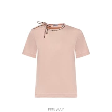 Burberry 26FW Burberry T ���� 8127211C5331 TP57775685526FW Burberry T ���� 8127211C5331 TP577756855