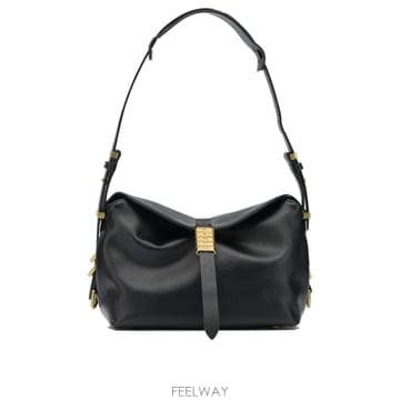 | Other Brand | 26SS Pinko ���� Ŭ��ġ 105895A1ZXZ99QBLACK TP57774676526SS Pinko ���� Ŭ��ġ 105895A1ZXZ99QBLACK TP577746765