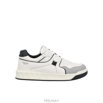 Valentino 26SS Valentino ���� ����Ŀ�� XY0S0E71NWN0N2 TP57211777426SS Valentino ���� ����Ŀ�� XY0S0E71NWN0N2 TP57211777
