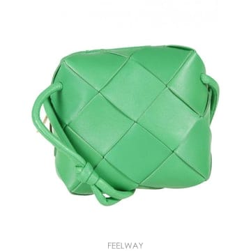 Bottega Veneta 24FW ���װ�����Ÿ �̴� cassette ī��Ʈ CAMERA �� 701915VCQC23722 TP5779724FW ���װ�����Ÿ �̴� cassette ī��Ʈ CAMERA �� 70191