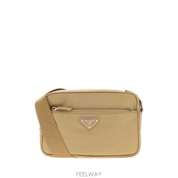 PRADA 26FW ����� ������ Re Nylon ũ�ν��ٵ� �� 1BC167VB1MRV44F0040 TP5777556126FW ����� ������ Re Nylon ũ�ν��ٵ� �� 1BC167VB1MRV