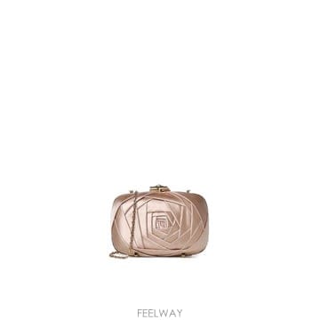 Roger Vivier ���� ��񿡸� �ø��� ��ƾ Ŭ��ġ �� RBWAPBD2100RS0 M014 TP979513810���� ��񿡸� �ø��� ��ƾ Ŭ��ġ �� RBWAPBD2100RS0 M01