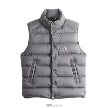 Moncler ��Ŭ���� Ƽ�� ���۾� �е�� ����Ʈ 1A00096597YD 93B TP979520998��Ŭ���� Ƽ�� ���۾� �е�� ����Ʈ 1A00096597YD 93B TP