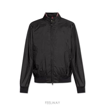 Moncler Moncler �ΰ� ��ġ ���� ��Ŷ K10911A0019868352 999 TP979714518Moncler �ΰ� ��ġ ���� ��Ŷ K10911A0019868352 999 TP97