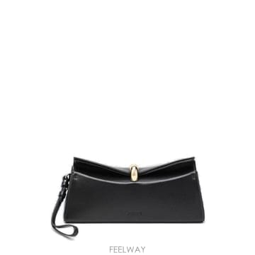 Jacquemus ��ũ���� �� �߷��� Ŭ��ġ �� BAW00478AC18L02 990 TP979600246��ũ���� �� �߷��� Ŭ��ġ �� BAW00478AC18L02 990 TP979