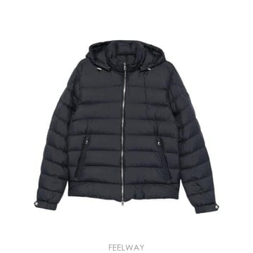 Moncler ��Ŭ���� Arneb �Ƹ��׺� �ĵ� �� �ٿ� �е� ���̺� 1A00129 549SK 779��Ŭ���� Arneb �Ƹ��׺� �ĵ� �� �ٿ� �е� ���̺� 1A001