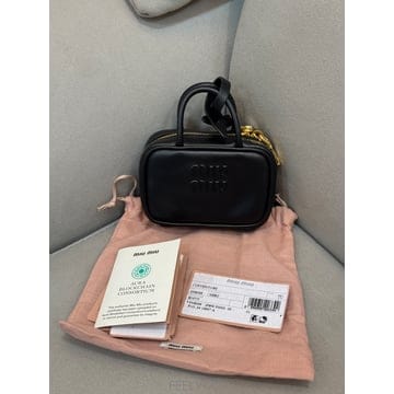 Miu Miu ����ǰ �̿�̿� ���� ����ũ�� �����ǰ �̿�̿� ���� ����ũ�� ��