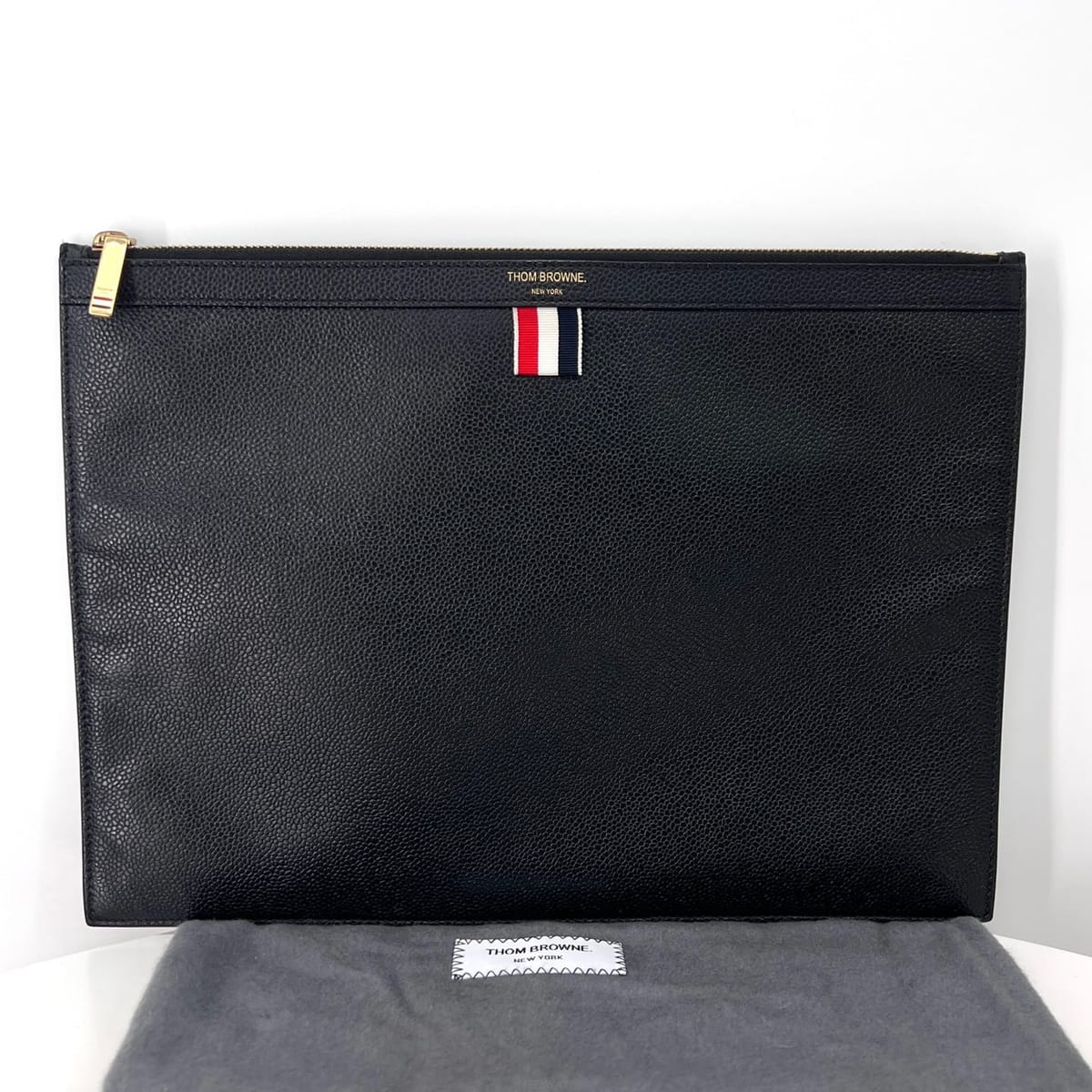 Thom Browne ����� �Ｑ Ŭ��ġ�� �̵� ��������� �Ｑ Ŭ��ġ�� �̵� ����