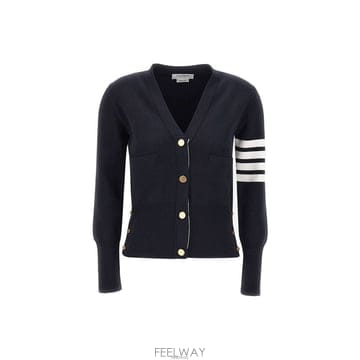 Thom Browne ����� 26FW 4�� �ж�� Ŭ���� ���̳� �� ����� ���̺� FKC207A 00014 415����� 26FW 4�� �ж�� Ŭ���� ���̳� �� ����� ����
