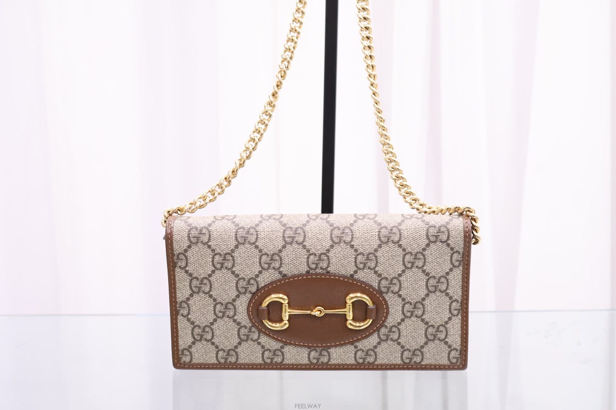GUCCI ���� Ȧ���� 1955 ü�� ũ�ν��� 621892���� Ȧ���� 1955 ü�� ũ�ν��� 621892