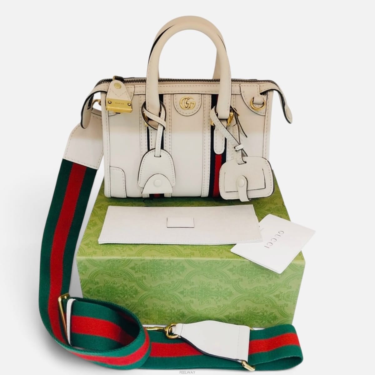 GUCCI ���� 715771 ���ǵ�� �ٿﷹ�� GG ĵ���� �� �̴� ž�ڵ� ��Ʈ�鱸�� 715771 ���ǵ�� �ٿﷹ�� GG ĵ���� �� �̴� ž�ڵ�