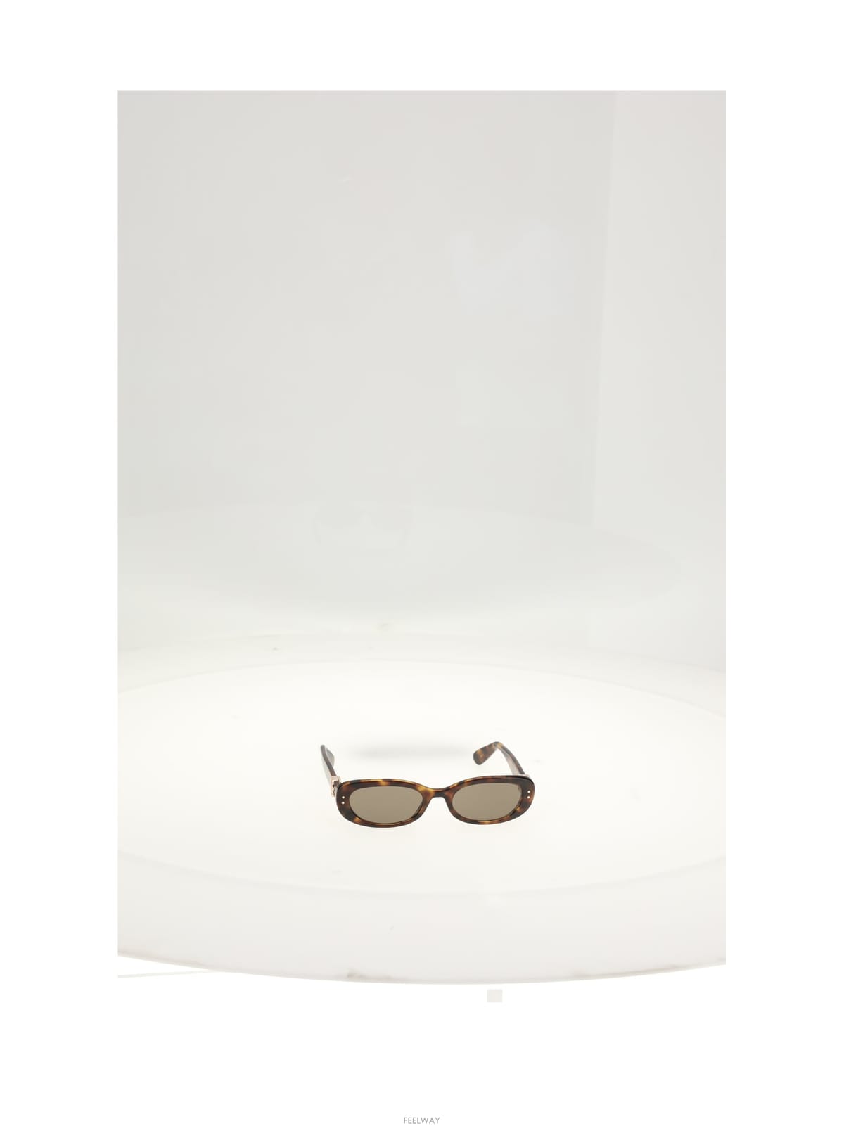 DIOR [B1] ũ������ ��� DBLQB1IXR ���۶� ���۷��� �Ȱ� �۷��� ���� DBLQB1IXR20F0[B1] ũ������ ��� DBLQB1IXR ���۶� ���۷��� �Ȱ� ��