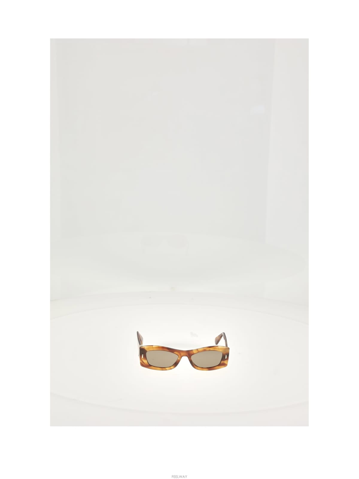 DIOR [B1] ũ������ ��� DINIS1IXR ���۶� ���۷��� �Ȱ� �۷��� ���� DINIS1IXR20F0[B1] ũ������ ��� DINIS1IXR ���۶� ���۷��� �Ȱ� ��