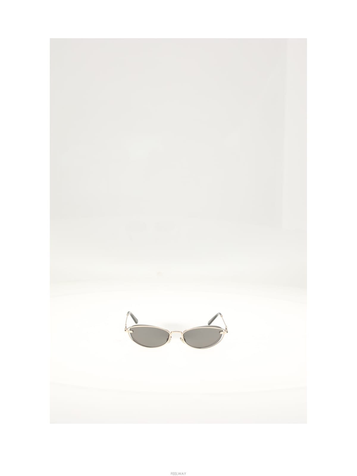 DIOR [B1] ũ������ ��� PTCDB1UXR ���۶� ���۷��� �Ȱ� �۷��� ���� PTCDB1UXRD0A0[B1] ũ������ ��� PTCDB1UXR ���۶� ���۷��� �Ȱ� ��