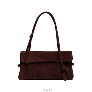 Jacquemus �׶�����Ÿ �ؿ� ��ũ���� ���� LE TURISMO LONG LEATHER HANDBAG BAW00467AC0�׶�����Ÿ �ؿ� ��ũ���� ���� LE TURISMO LONG LEATHER 