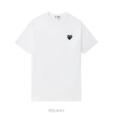 Comme des Garcons �׶�����Ÿ �ؿ� �ĵ������� ���� BLACK HEART COTTON Ƽ���� AXT064D2�׶�����Ÿ �ؿ� �ĵ������� ���� BLACK HEART COTTON Ƽ