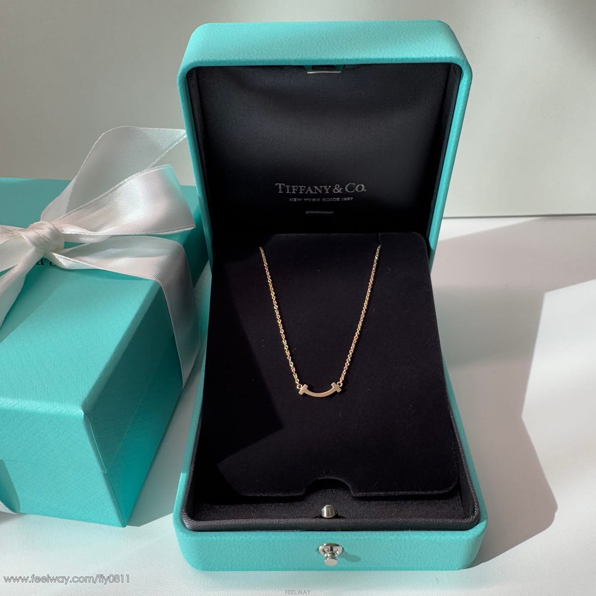 TIFFANY & Co Ƽ�Ĵ� T������ ���Ʈ ����� �̴� 18K ������Ƽ�Ĵ� T������ ���Ʈ ����� �̴� 18K ������
