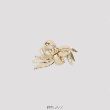 26SS 미우미우 TOURBILLON METAL BROOCH 5IS1312IEVF0056 TP57939669