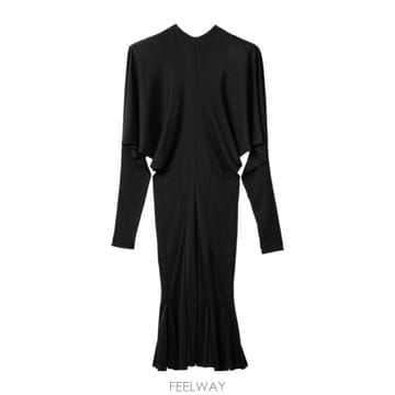 26FW 자크뮈스 LA ROBE LOSANGE DRW00904AJ00309990 TP581064936