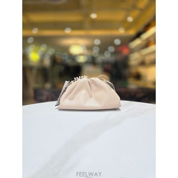 Bottega Veneta ���װ� ����Ÿ �̴� �Ŀ�ġ�� ���ι� 585852���װ� ����Ÿ �̴� �Ŀ�ġ�� ���ι� 585852