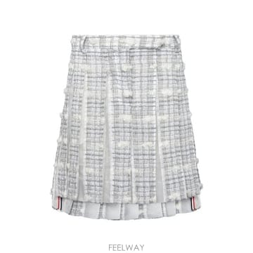 Thom Browne ���Ϲ�� ����� �� ��Ʈ������ Ǫ�� Ʈ���� �ο������ �ø��� ��ĿƮ���Ϲ�� ����� �� ��Ʈ������ Ǫ�� Ʈ���� �ο������
