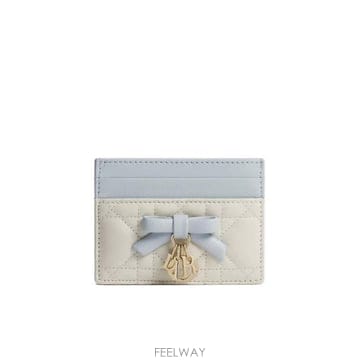 DIOR 26FW ũ����î  ���� �з� S2604OUQCM13E TP58105777226FW ũ����î  ���� �з� S2604OUQCM13E TP581057772