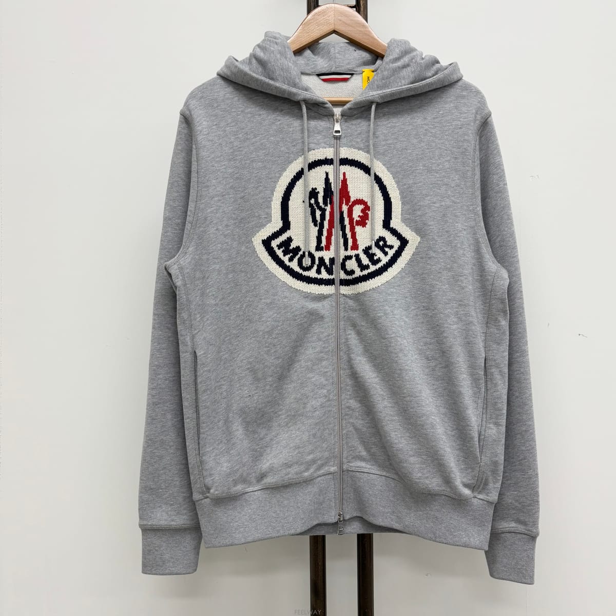 Moncler [M]��Ŭ���� ���Ͼ �ĵ�����[M]��Ŭ���� ���Ͼ �ĵ�����
